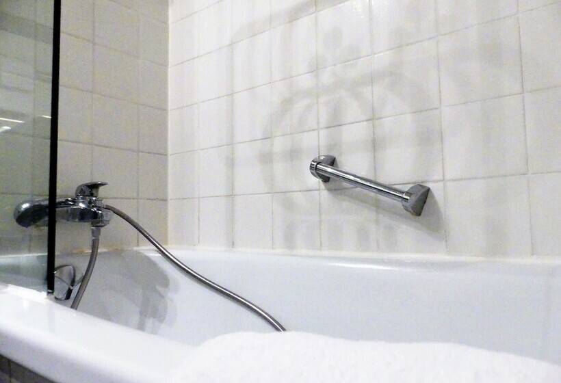 标准间, Konigshof The Arthouse