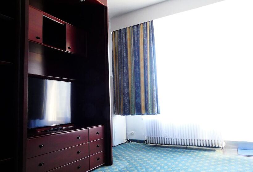 带2个卧室的套房, Konigshof The Arthouse