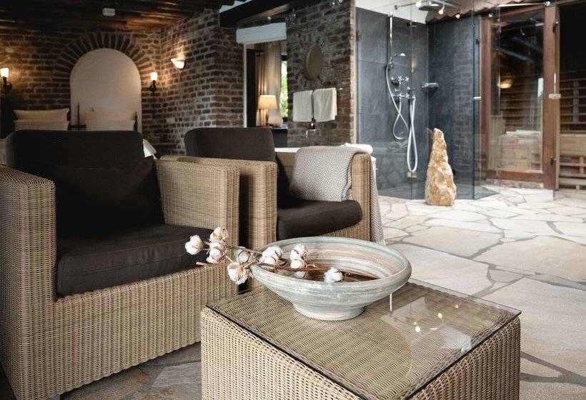 Люкс с Бассейном, Land Gut Höhne