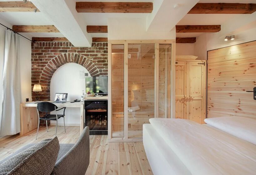 Номер Стандарт, Land Gut Höhne