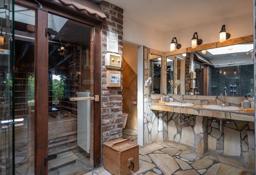 Люкс с Бассейном, Land Gut Höhne