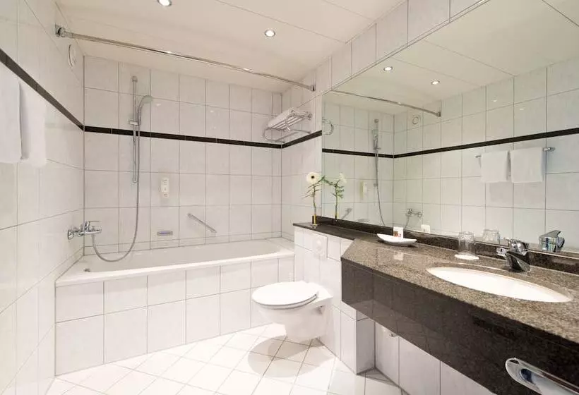 Comfort-huone, Leonardo Hotel Köln Bonn Airport