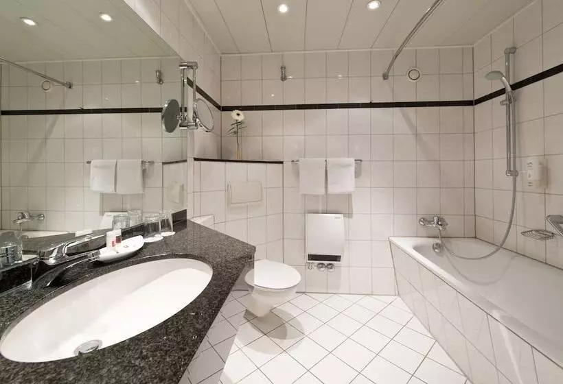Superior-huone, Leonardo Hotel Köln Bonn Airport