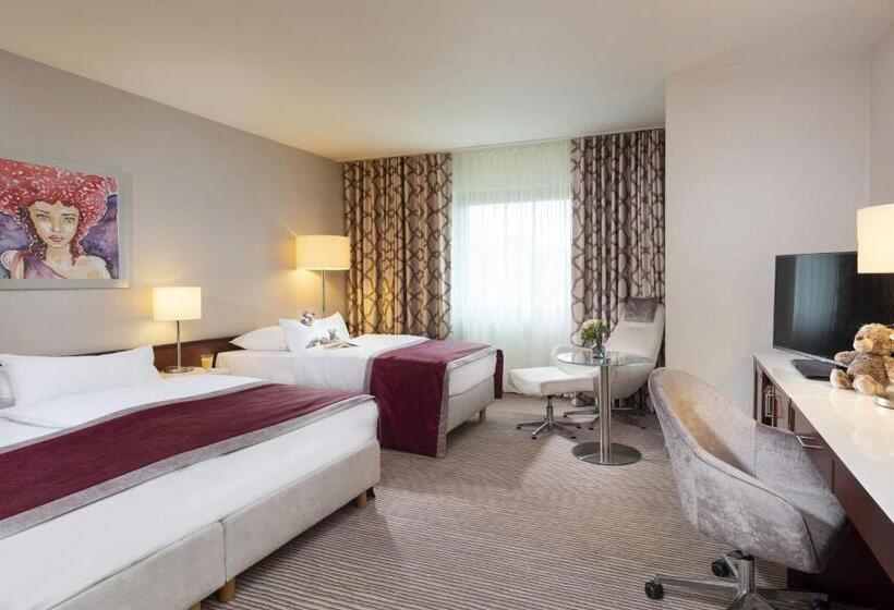 غرفة عائلية كلاسيكية, Maritim Hotel Bonn