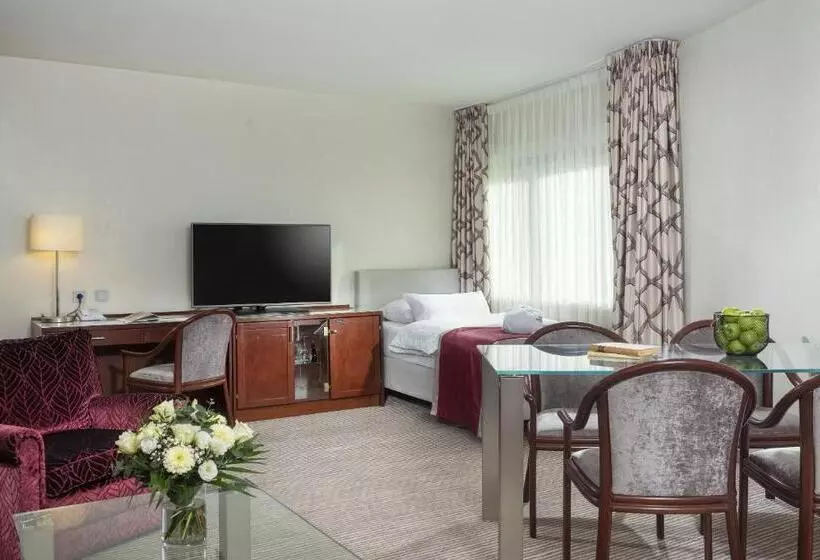 سوییت خانوادگی, Maritim Hotel Bonn