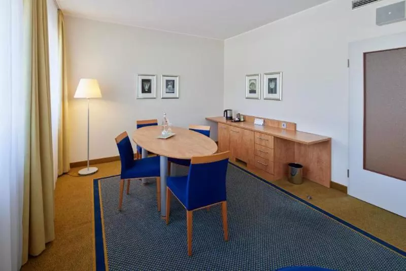 سوییت جونیور, Mercure Hotel Severinshof Köln City
