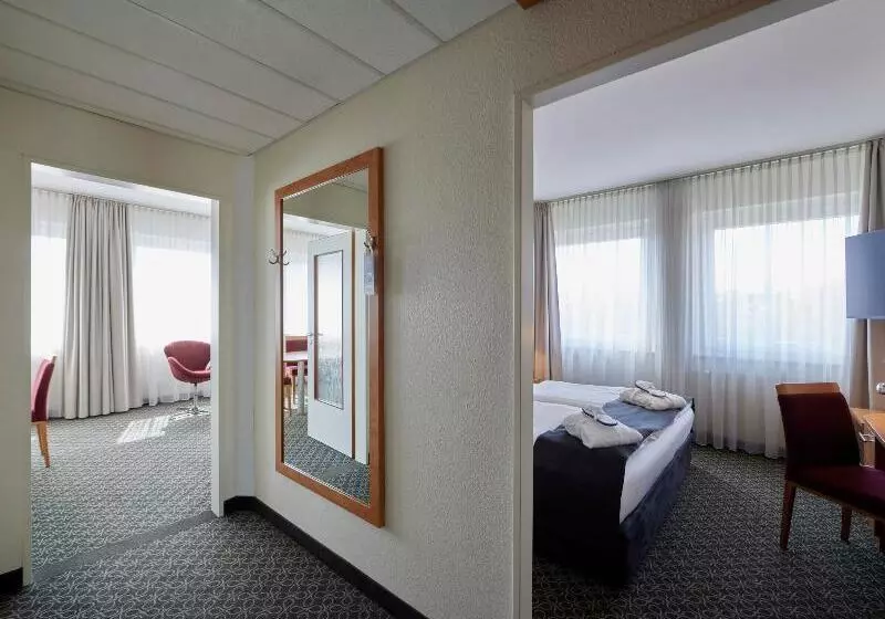 سوییت جونیور, Mercure Hotel Severinshof Köln City