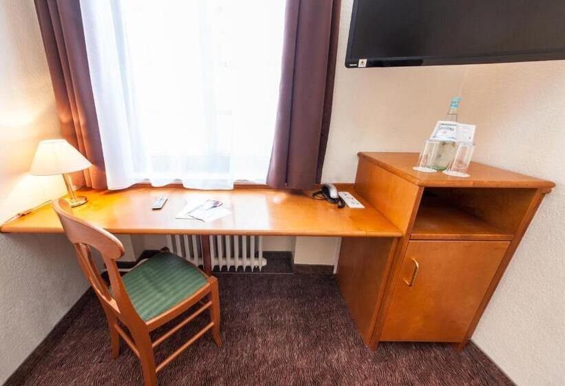 스탠다드 룸, Ahl Meerkatzen