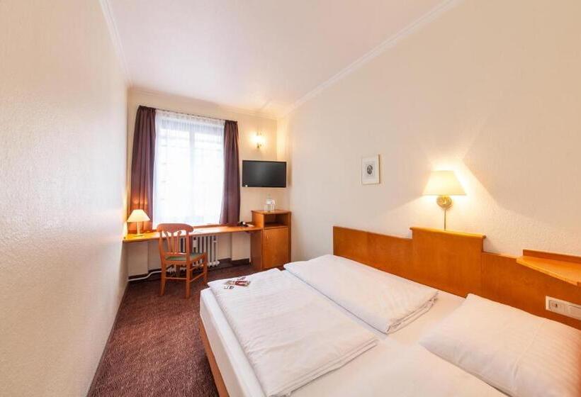 스탠다드 룸, Ahl Meerkatzen