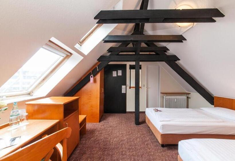 4인용 스탠다드 룸, Ahl Meerkatzen