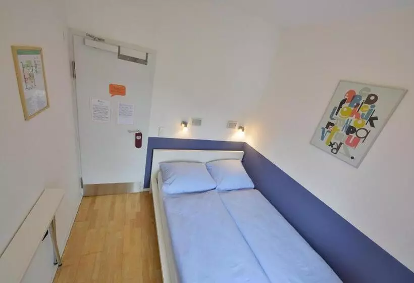 اتاق استاندارد با سرویس بهداشتی مشترک, Townside Hostel Bremen