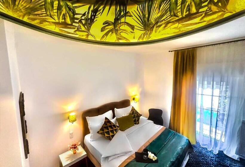 غرفة ديلوكس, Westermann