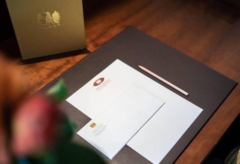 غرفة كومفورت, Adler Asperg