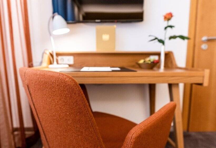 غرفة سوبيريور فردية, Adler Asperg