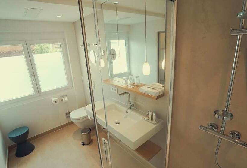 غرفة ديلوكس فردية, Adler Asperg