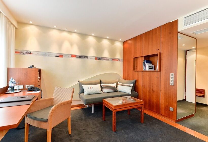 شقة غرفة واحدة, Adler Asperg