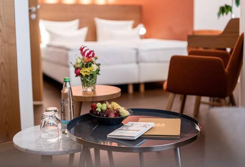 غرفة تنفيذية, Adler Asperg