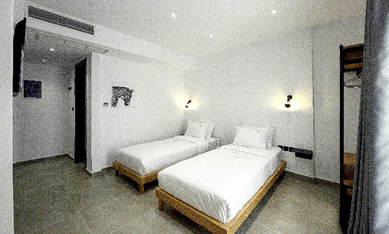 غرفة ديلوكس, Adler Asperg