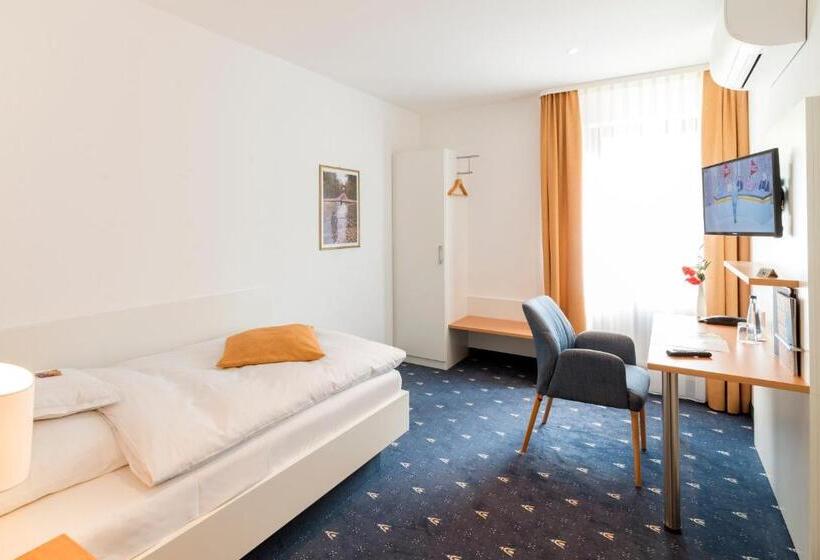 스탠다드 싱글 룸, Adler Post