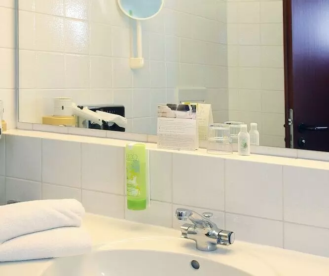 Deluxe Yhden Hengen Huone, An Der Therme