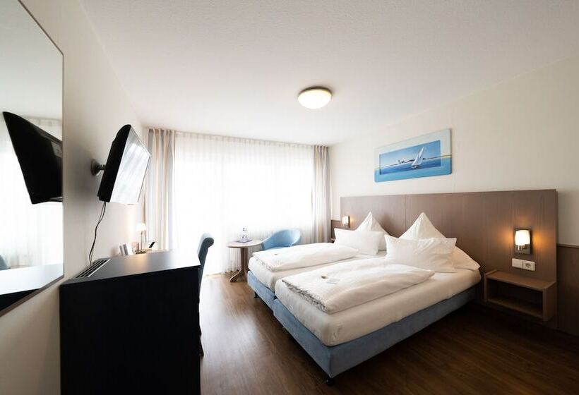 Quarto superior, Ates Hotel Kehl