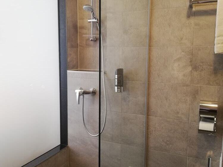 标准单人间, Central Hauptbahnhof