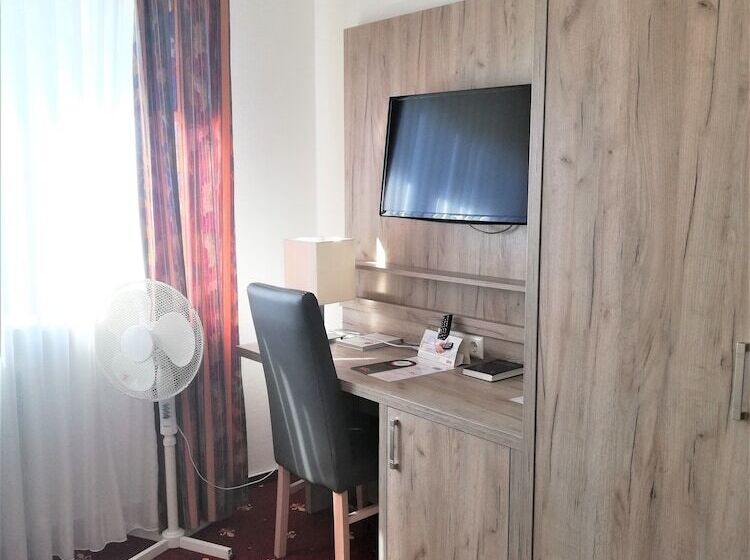 标准间, Central Hauptbahnhof