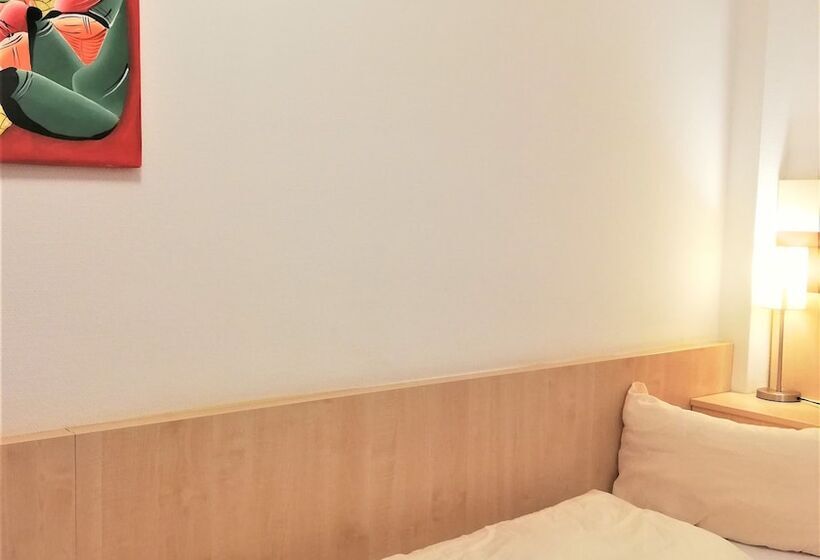 单人经济间, Central Hauptbahnhof