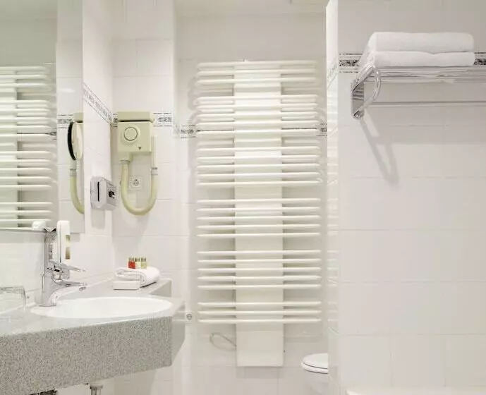 اتاق استاندارد, Centro Hotel National Frankfurt, Trademark Collection By Wyndham