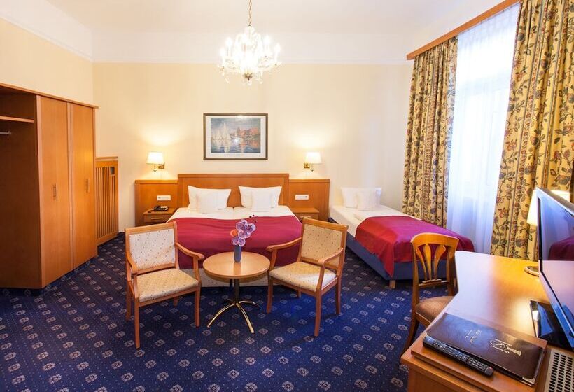 标准三人间, Centro Hotel National Frankfurt, Trademark Collection By Wyndham