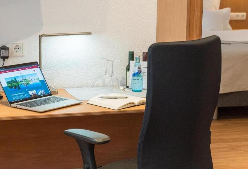 חדר קומפורט, Elysee