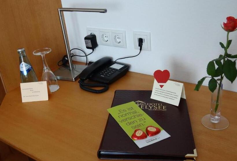 חדר קומפורט יחיד, Elysee