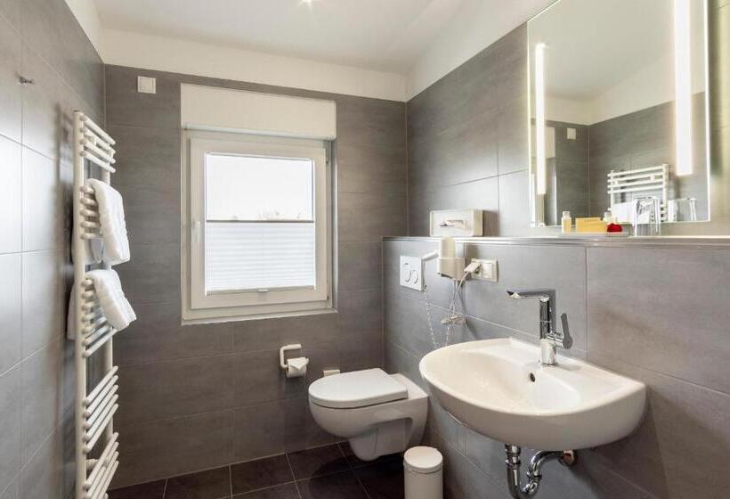 חדר קומפורט יחיד, Elysee