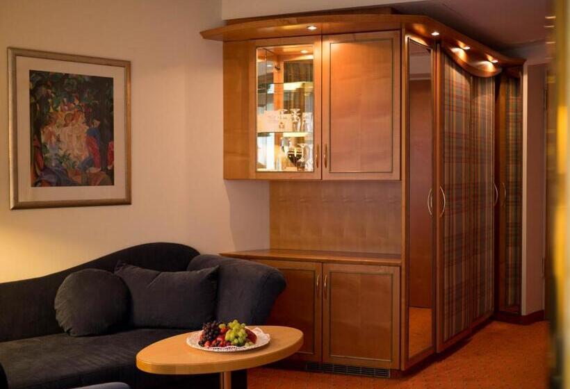 豪华房间, Kronen