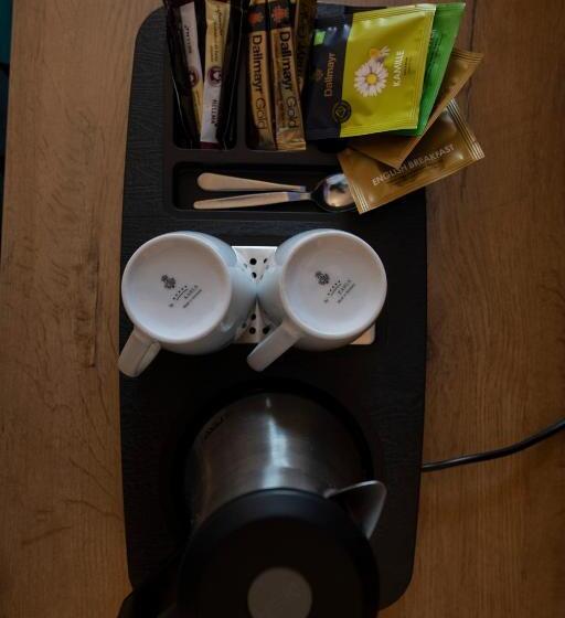 جناح جونيور, Landhotel Kauzenberg