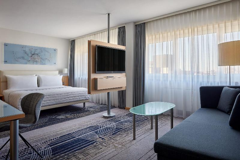 스탠다드 룸 킹사이즈 침대, Le Méridien Frankfurt