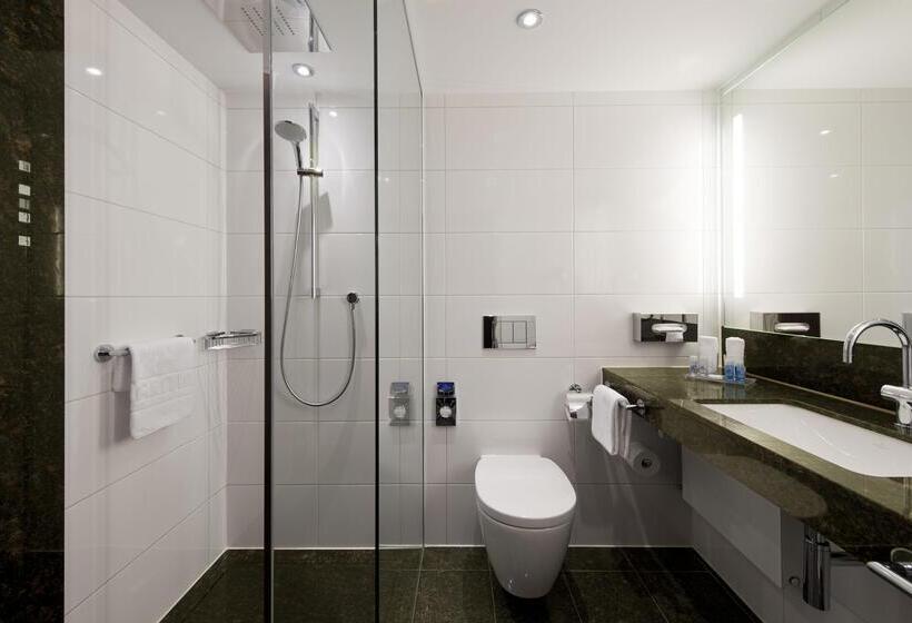 استودیوی استاندارد, Maritim Hotel Darmstadt