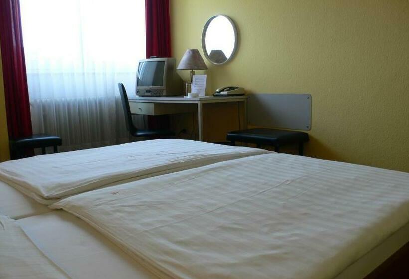 标准间, Meran Hallenbad & Sauna