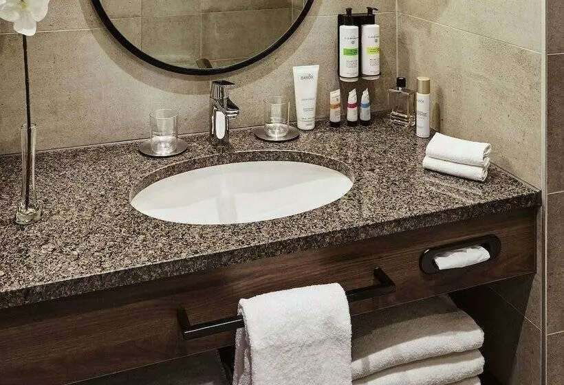 Habitació Deluxe, Pullman Stuttgart Fontana
