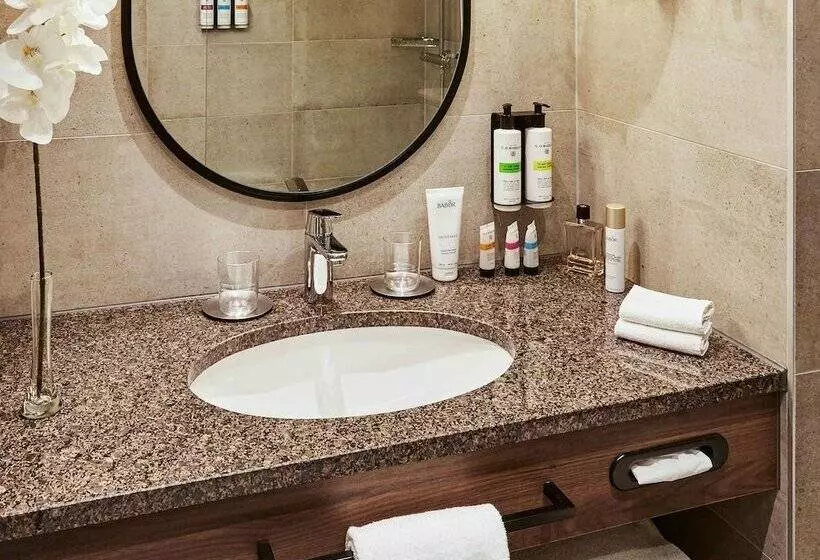 Habitació Superior, Pullman Stuttgart Fontana