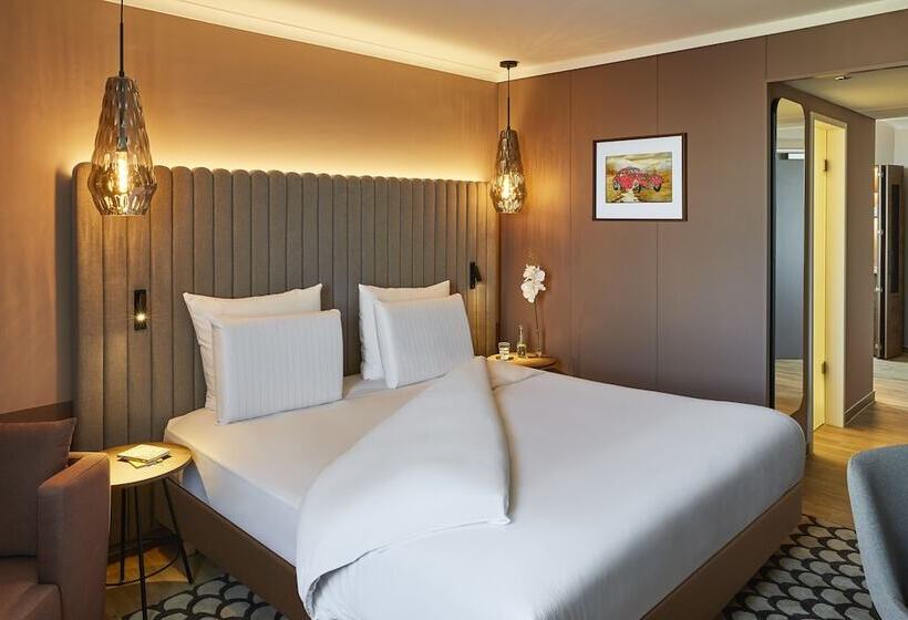 Pokój Deluxe, Pullman Stuttgart Fontana