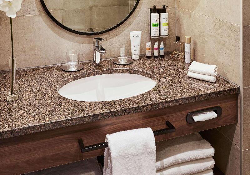 Pokój Deluxe, Pullman Stuttgart Fontana