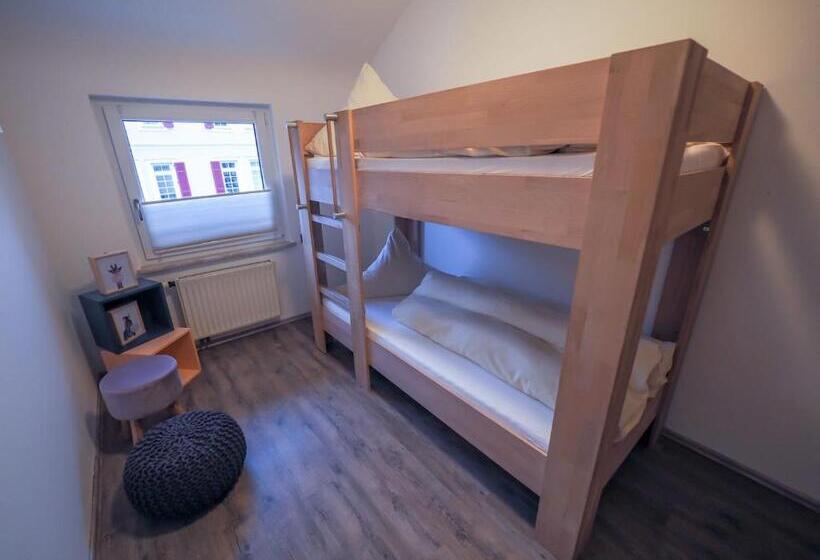 شقة غرفتين, Restaurant   Metzgerei Sonne