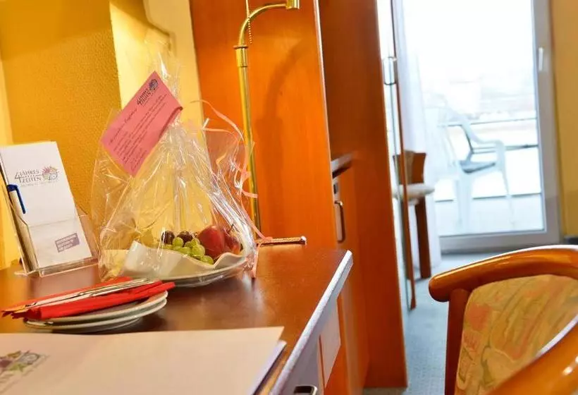 リバービュースタンダードルーム, Rheinhotel Vier Jahreszeiten Bad Breisig