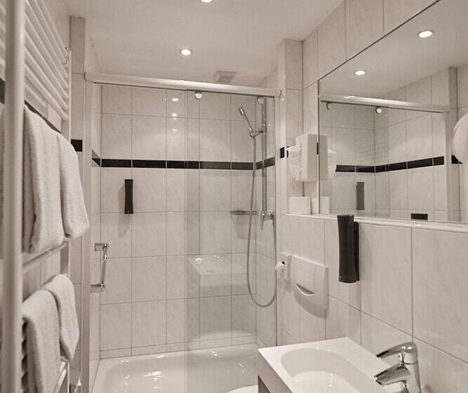 Номер Стандарт Индивидуальный, Central Hotel Ringhotel Rüdesheim