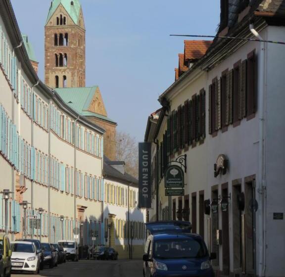 标准间, Trutzpfaff