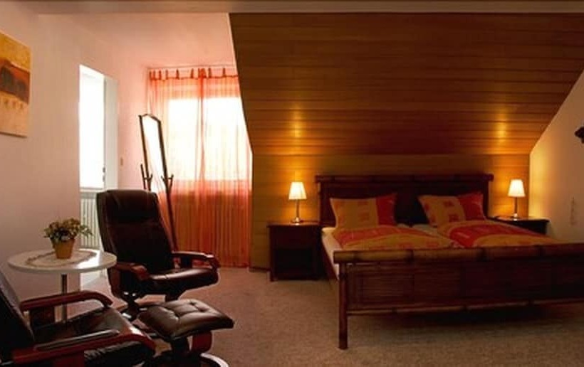 스탠다드 싱글 룸, Zur Post