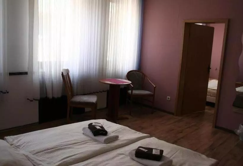 ファミリールーム, Landgasthof Hotel Rebe Alzey