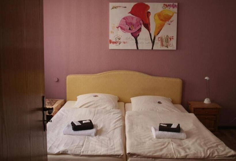 חדר משפחתי, Landgasthof Hotel Rebe Alzey