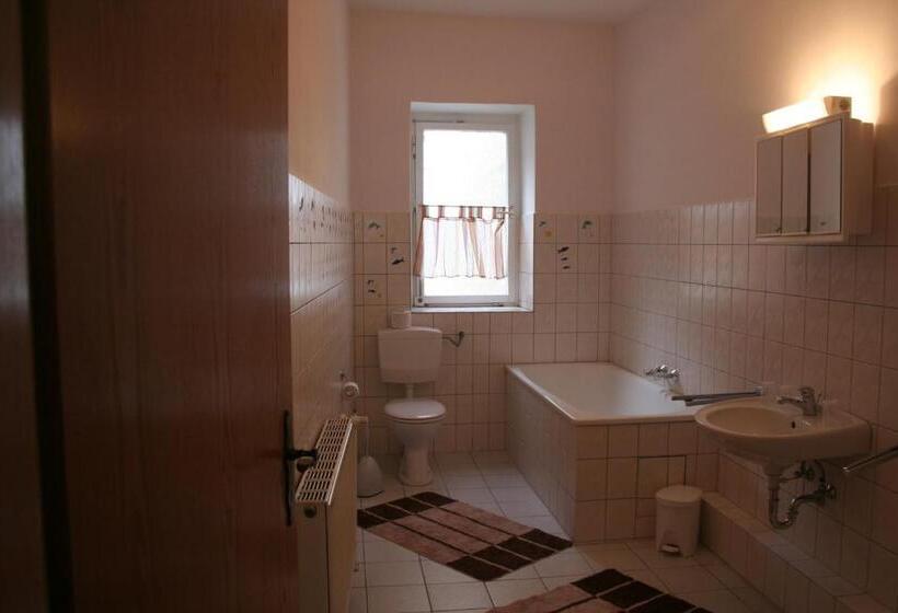 חדר משפחתי, Landgasthof Hotel Rebe Alzey